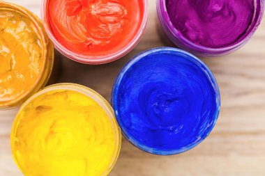 Ahşap üzerine guaj boyalar