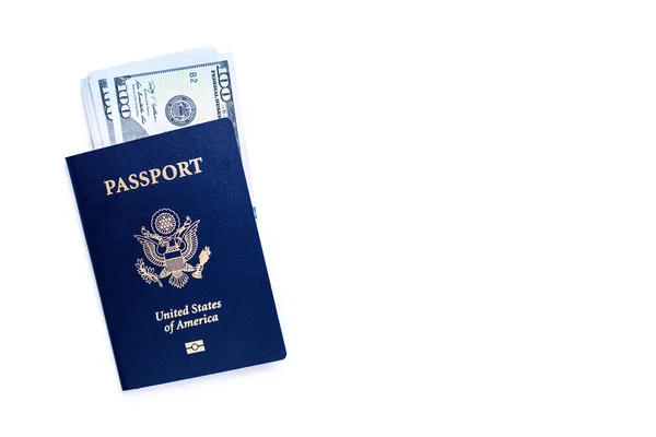 Pasaporte americano con dólares — Foto de Stock