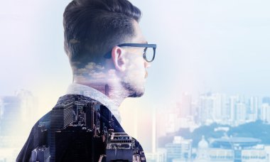 Adam şehir arka plan multiexposure