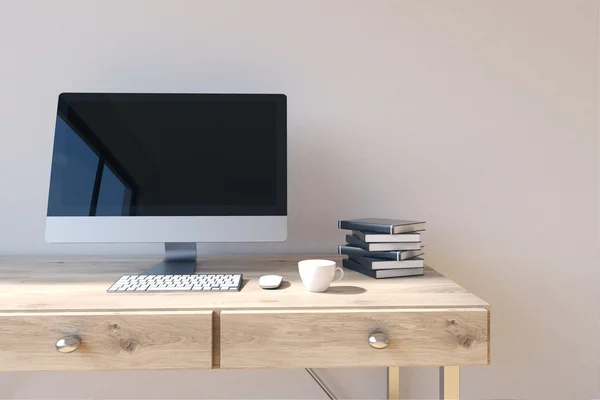 Local de trabalho com monitor de computador — Fotografia de Stock