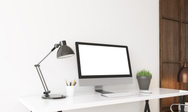 Home Ofis masasında bilgisayarda