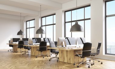 Ortak çalışma ofisinin yan görünümü