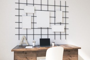 Posterler ile ev ofis