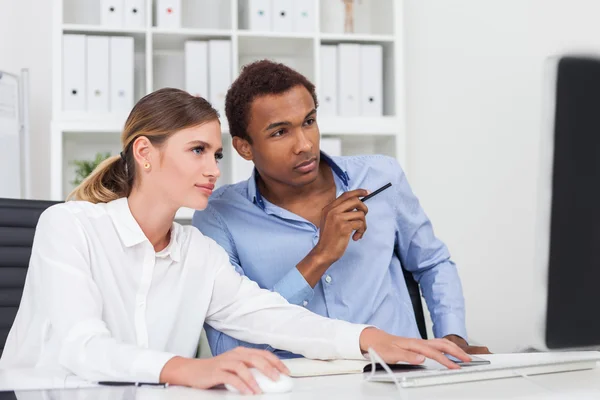 Mejora de la aplicación en el trabajo — Foto de Stock