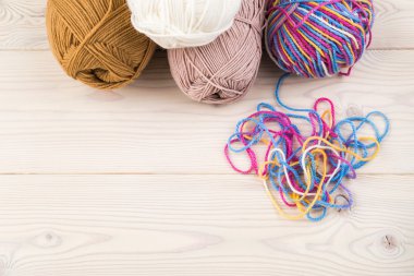 Masada dört demetleri yalan