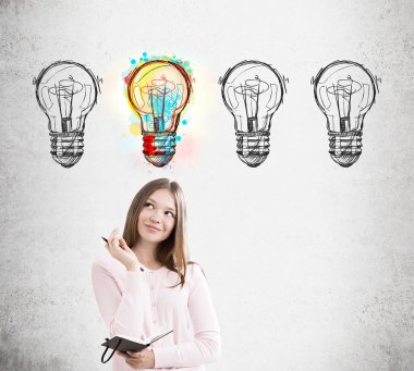 Kadın ve dört ampul çizimler