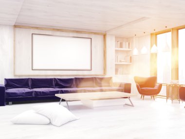 Oturma odasında parlak güneş ışığı