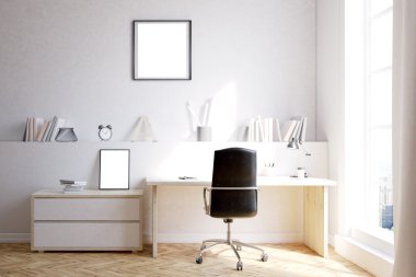 İki posterli ev ofisi