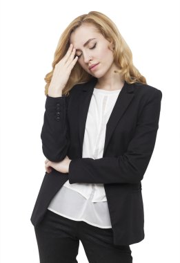 Başı ağrıyan kadın