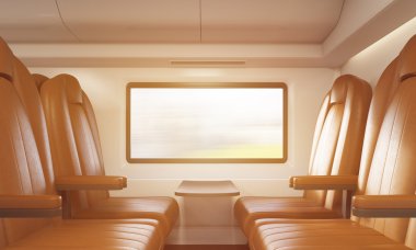 Güneşli tren bölmesi dört kahverengi koltuklar