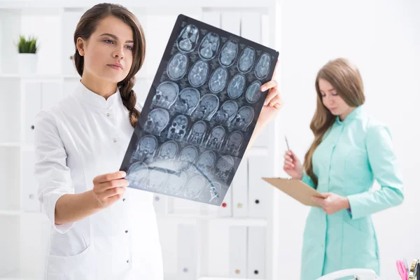 At the brain surgeon's — Stock Photo, Image