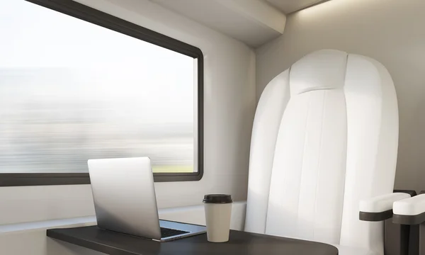 Cadeira branca, laptop e café no compartimento — Fotografia de Stock