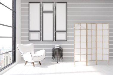 Çizgili duvarlı soyunma odası