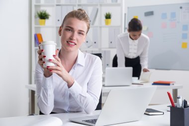 Tembel ve çalışkan katipler