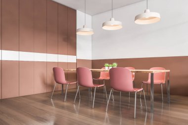 Beyaz ve kahverengi duvarları olan modern yemek odasının köşesi, ahşap zemin ve kırmızı sandalyeli uzun masa. 3d oluşturma