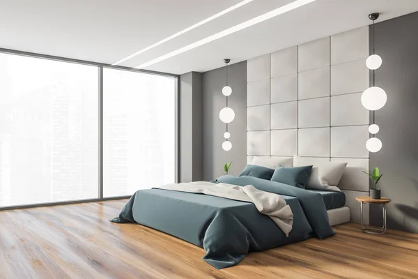 白とグレーの壁 木製の床と青の毛布と快適なキングサイズベッド付きのモダンなベッドルームのコーナー 3Dレンダリング — ストック写真