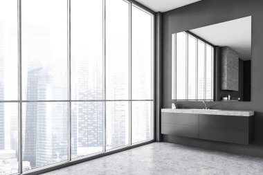 Koyu gri lavabo ve banyoda büyük bir ayna, şehir manzarası ve dışarıda gökdelenler. Kare aynalı ve mermer zeminli lavabo. 3D görüntüleme yapan insan yok.