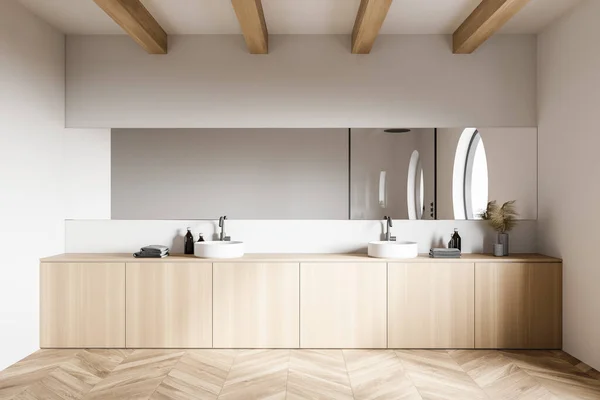 Interior Moderna Casa Banho Loft Com Paredes Brancas Piso Madeira — Fotografia de Stock