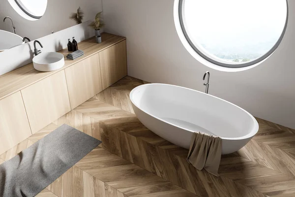 Vista Superior Banheiro Moderno Com Paredes Brancas Piso Madeira Banheira — Fotografia de Stock