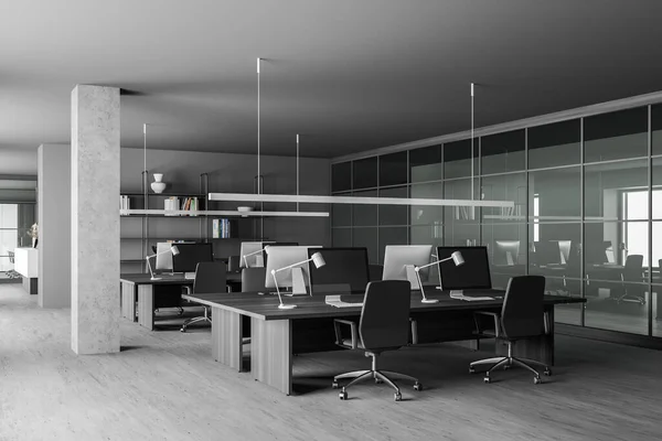 グレーの壁 コンクリートの床と長いコンピュータテーブルと現代のオープンスペースオフィスのコーナー 3Dレンダリング — ストック写真