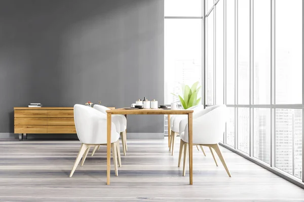 Grey Dining Room Wooden Table Dishes Four Chairs Wooden Chest — Stock Photo, Image