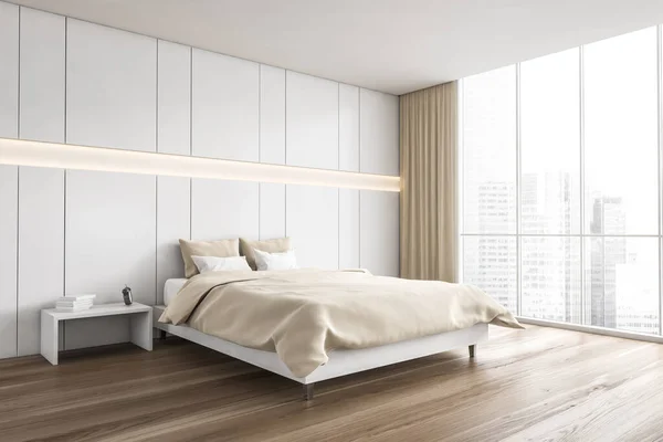 Beige Houten Slaapkamer Wit Bed Met Kussens Beddengoed Zijaanzicht Minimalistische — Stockfoto