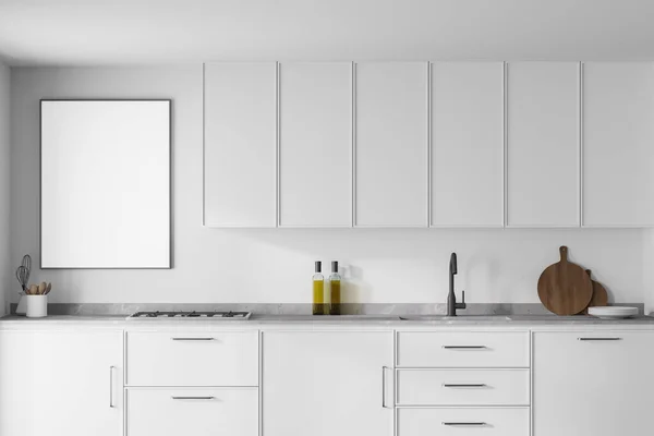 Сучасний Інтер Кухні Білими Стінами Сучасні Стільниці Вбудованою Раковиною Плитою — стокове фото