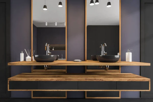 Doppio Lavabo Piano Lavoro Legno Con Due Specchi Verticali Ripiano — Foto Stock