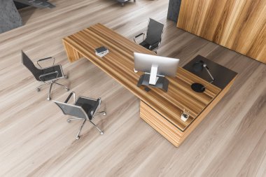 Ahşap ve siyah ofis odasının üst manzarası. Koltukları ve parke zemininde bilgisayar olan ahşap masa. Minimalist danışma odası, 3 boyutlu, kimseyi göstermiyor.