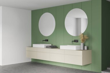 Yeşil duvarda beyaz lavabo ve aynalarla aydınlık banyo, yan manzara. Modern mermer banyonun minimalist tasarımı. 3D görüntüleme, insan yok.