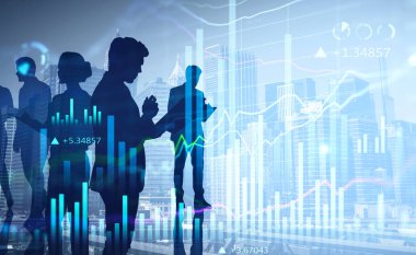 Birlikte çalışan ve toplantılar yapan iş adamlarının iki katına çıkarılması. Borsa tahminleri ve finansal tablolar. Arka planda New York şehri.