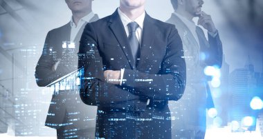 New York 'taki panoramada duran üç iş adamının siluetleri. Ön taraftaki CEO el ele tutuşuyor. Takım çalışması konsepti. Çift pozlama