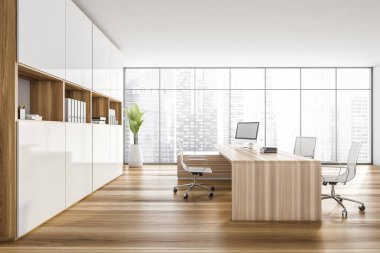 Masası ve masaüstü bilgisayarı olan hafif ofis danışma odası, parke zemininde koltuklar, yan görüş. İş dosyalarının olduğu raflar, şehir manzaralı bitkiler. 3D görüntüleme, insan yok