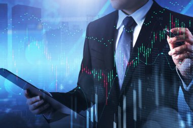 Finansal grafik borsada fiyat artışını, internet ticareti konseptini, bir tüccar dokunmatik grafiğini gösteriyor. Eski sevgilim. Çifte maruziyet. Resmi takım elbiseli bir iş adamı..