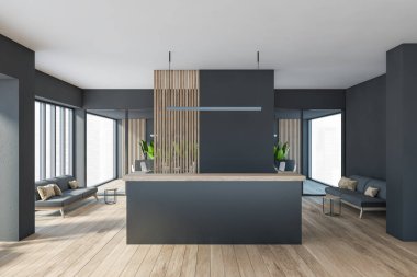 Karanlık modern minimalist ofis odası rahat koltuklar, ahşap parke zemin, panoramik pencere, resepsiyon masası, bilgisayar, cam bölme. İş buluşma yeri kavramı. Görüntüyü kapat