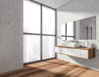 Lavabosu ve aynası olan bir banyo, yan görüş, panoramik pencereli şehir manzaralı. Beyaz ve ahşap çekmecede jel ve sabun var. Parke döşemeli, 3D işlemeli modern şık banyo odası. 