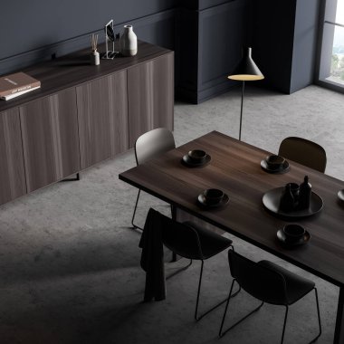 İçerisi siyah sandalyelerle dolu, ahşap masalı, üst manzaralı, kırsal pencereli, beton zeminli. Dekorasyonlu ahşap klozet, 3B görüntüleme