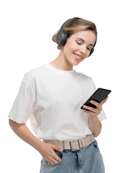 Attractive Young Woman Smiling Listening Music Podcast Her Smartphone Headphones — Stock Photo, Image