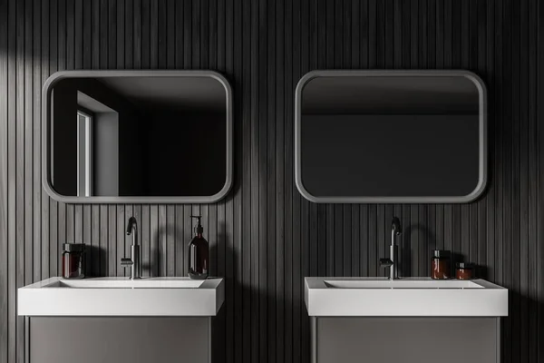 Interior Banheiro Elegante Escuro Com Pias Separadas Gavetas Com Garrafas — Fotografia de Stock