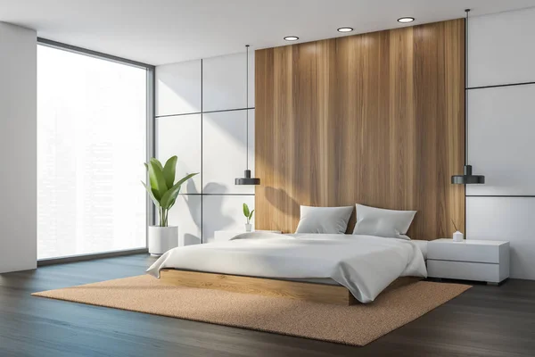 Lichte Slaapkamer Interieur Met Bed Kussens Zwarte Parketvloer Plant Zijaanzicht — Stockfoto