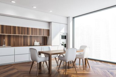 Beyaz ve ahşap duvarlı şık yemek odası köşesi, ahşap zemin, beyaz sandalyeli uzun masa ve beyaz tezgahlı aletler. Bulanık şehir manzarası. 3d oluşturma