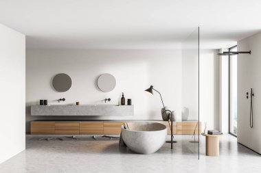 Küvetli beyaz banyo, iki lavabo, beton zeminde cam kapıyla duş. Banyo aksesuarları ve penceresi olan modern bir banyo. 3D 'de hiç insan yok.