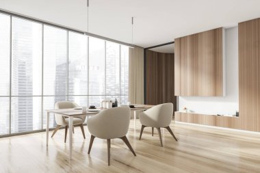 Yemek odasının dekorasyon masası ve dört bej sandalyeli şık ve ahşap köşesi. Ev dekorunun minimalist tarzı. Parke zemin. Şehir manzaralı panoramik pencere. 3d oluşturma