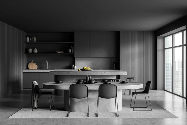 Conjunto Cozinha Escura Interior Com Mesa Jantar Redonda Várias Cadeiras — Fotografia de Stock