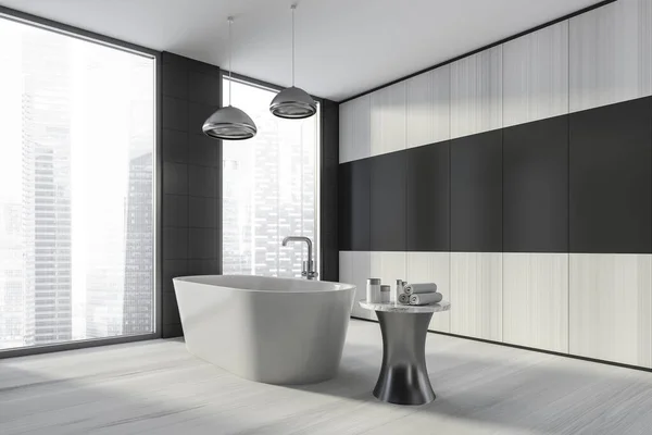 Modern Design Fürdőszoba Belső Fehér Ovális Káddal Ezüst Csap Lámpa — Stock Fotó