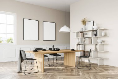 Beyaz duvarları, ahşap zemini, uzun masası ve iki dikey poster çerçevesi olan modern yemek odasının köşesi. 3d oluşturma