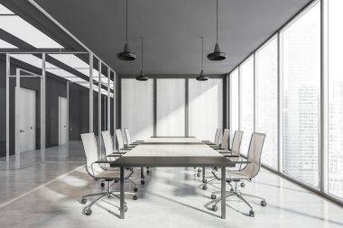 Beyaz koltukları, tahta masası ve gri beton zemini olan açık ahşap bir toplantı odası. İşyerindeki ofis minimalist mobilyaları gökdelenler manzaralı, 3D görüntüleme