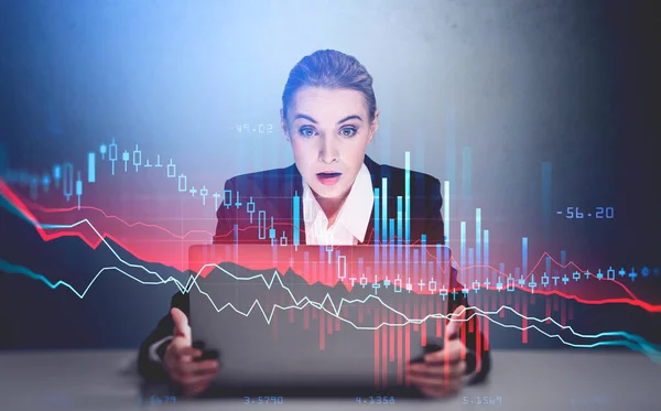 Surprised Businesswoman Trader Wearing Suit Sitting Workplace Looking Laptop Screen — Stock Photo, Image