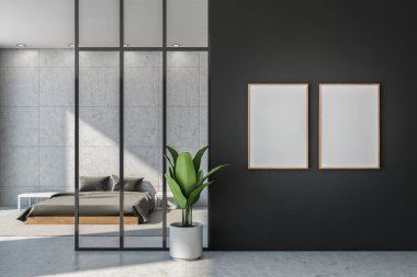 Gri duvarda iki pankart, arka planda minimalist bir yatak odası tasarımı, cam detaylar ve kapalı alanda aksanlı bitkiler. Açık beton zemin ve fayanslar. Modern ev tasarımı kavramı. Modelleme. 3d oluşturma