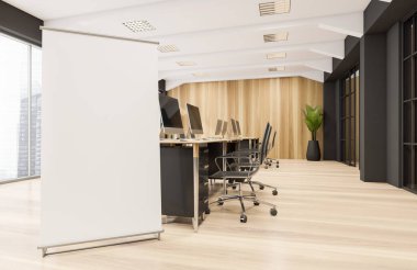 Ofis içinde sıra sıra çalışma masaları, tekerlekli sandalyeler, panoramik pencere, kare ışıklar ve ahşap döşeme olan bir çizelge tasarımı. Modern çalışma alanı kavramı. 3d oluşturma
